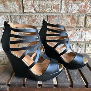 Women’s Laser-Cut Wedges